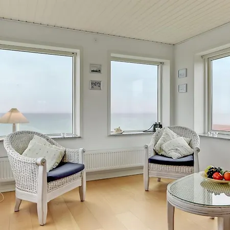 Atena - 50m From The Sea By Interhome